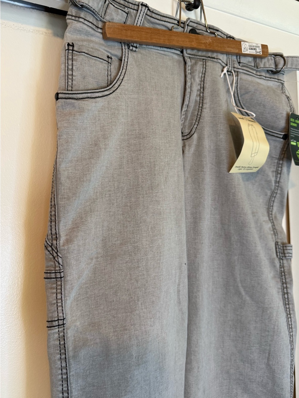 Women's Gray Cropped Jeans with Black Cuff - Eco-Friendly - Picture 7 of 16